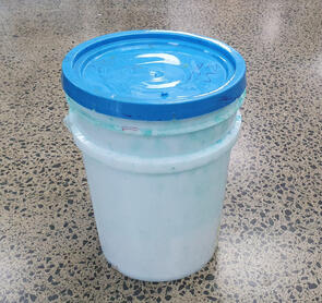 20lt Mixing Bucket and Lid - USED