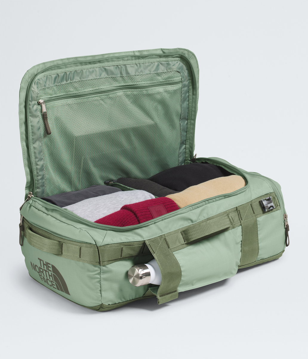 OCEANS　THE NORTH FACE The North Face Base Camp Voyager Duffel 32L - Slate Moss / Bark