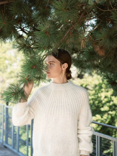 Sandhurst Knitting Pattern Sandnes Garn Knitting Pattern - Big Bow Sweater | The Ribbon Rose