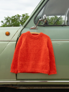 Sandnes Garn Pattern 2506-6 - Børstet Alpakka Tiro Sweater Junior - Full Kit