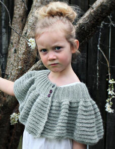 Holland Designs Crochet Pattern - Austen Capelet