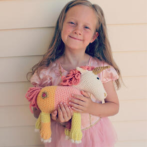 Holland Designs Crochet Pattern - Clippy-Clop Unicorn