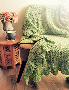 Holland Designs Crochet Pattern - Pastures Green Throw