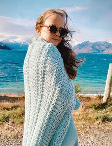 Holland Designs Crochet Pattern - That Wanaka Throw