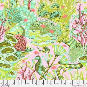 Free Spirit Tula Pink - Reef What You Sew - Coralline || Floral Reef