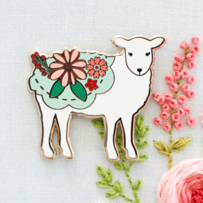 Flamingo Toes Needle Minder - Farmhouse Floral Sheep