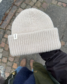 Petite Knit Weekend Hat - Knitting Pattern / Kit