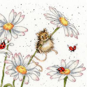 Bothy Threads Daisy Mouse - Cross Stitch Kit